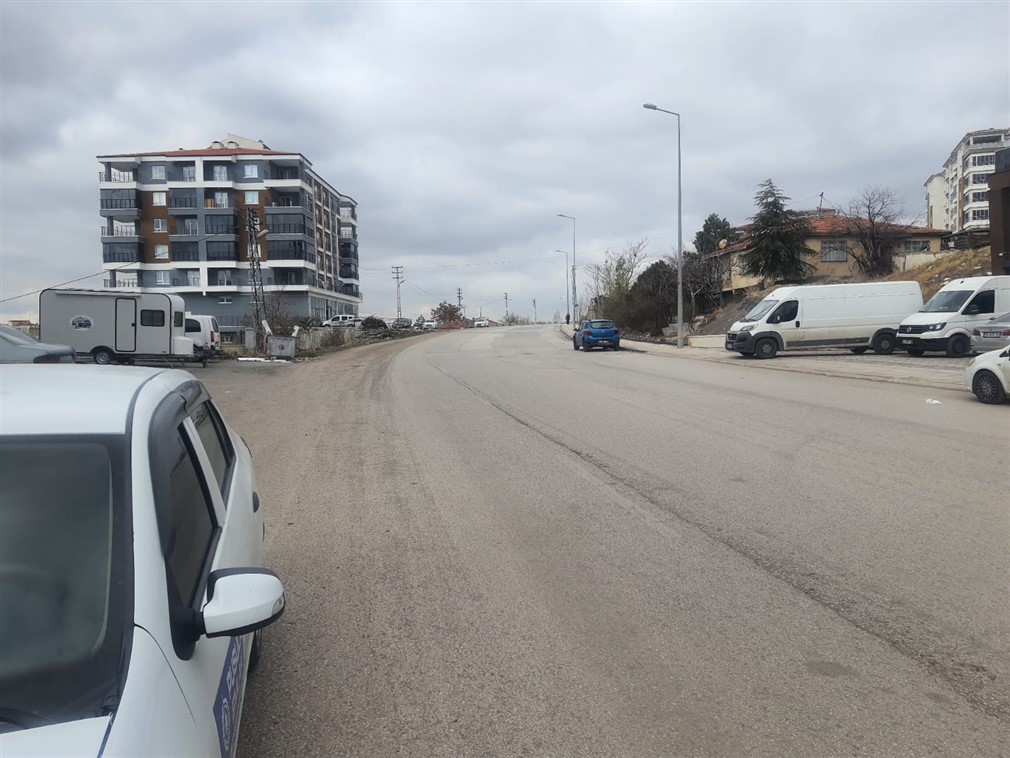 Altındağ Başpınar Mahallesi'nde Ertuğrul Kocaer Caddesi Üzerinde Zemin ve Alt kat olmak üzere 140 m² Satılık Dükkan