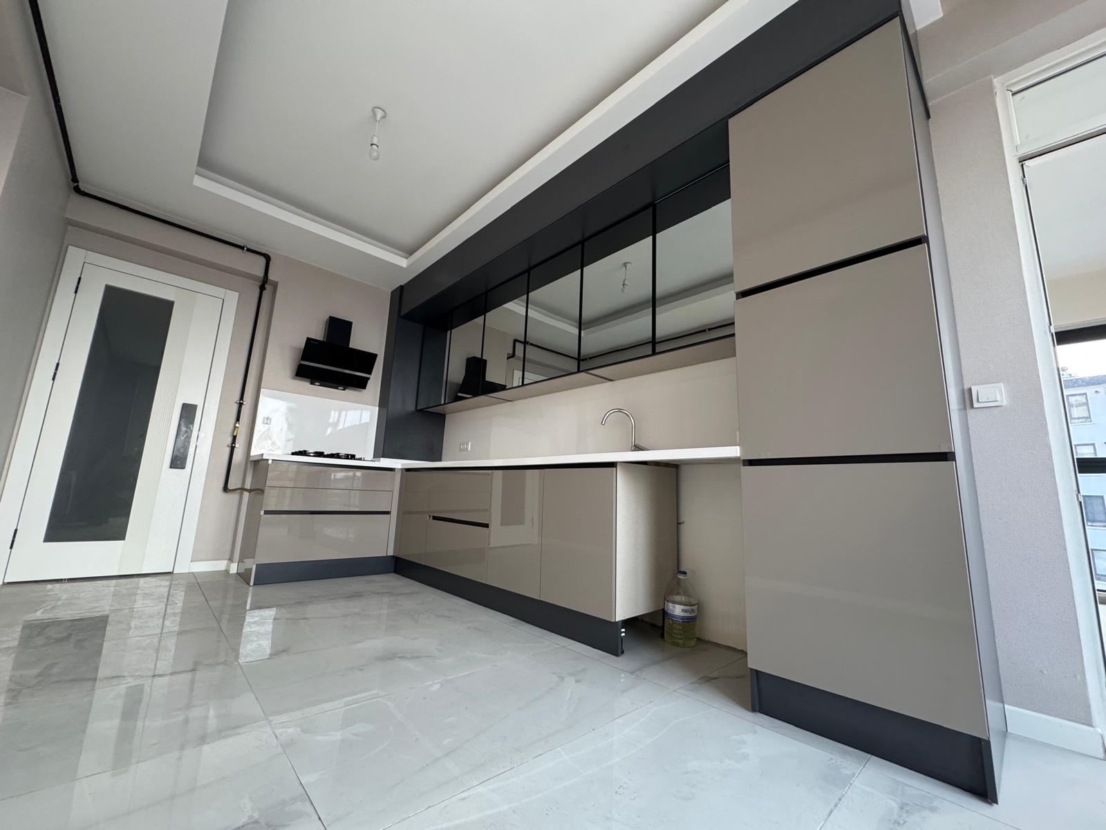 Ankara Altındağ Güneşevler Mahallesinde  Satılık 4+1 Daire