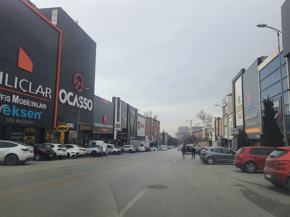 Altındağ Siteler Karacakaya Caddesi  Üzerinde  Yüksek Kira Getirili Komple Satılık Dükkan