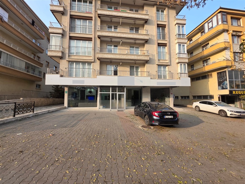 Altındağ Güneşevler'de Ana Cadde Üzeri, Kiracılı Zemin Kat 140 m² Satılık Dükkan