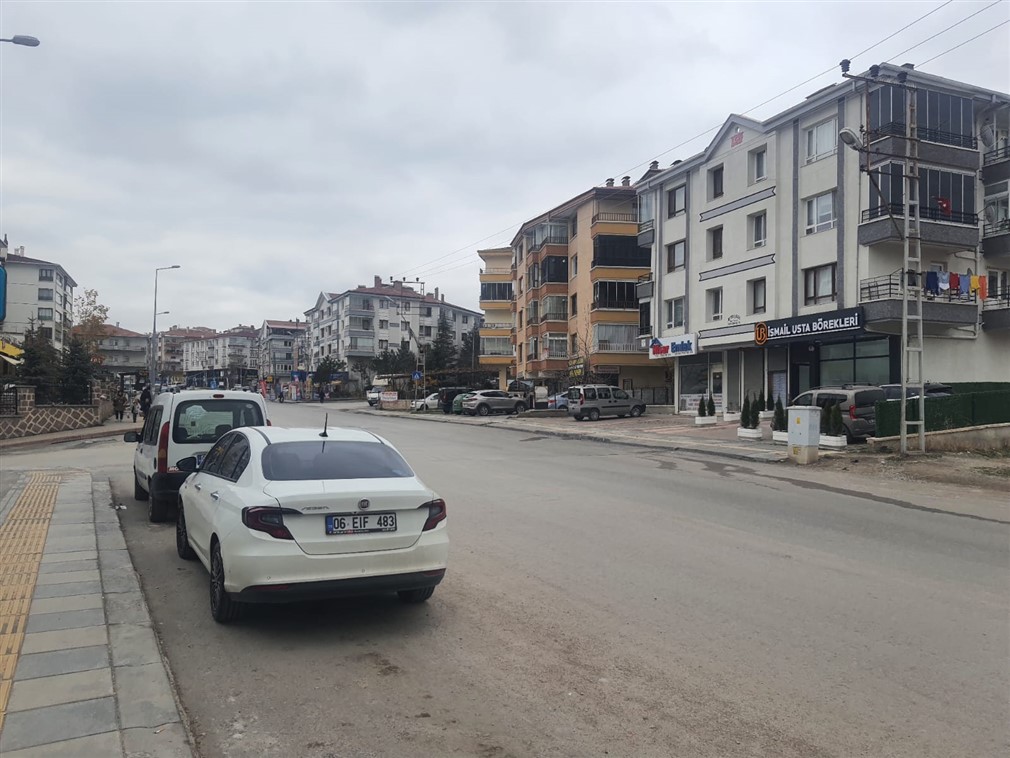 Altındağ Feridunçelik Mahallesi Ana Cadde Üzeri 610 m² Çelik Baca ve Yüksek Tavanlı Satılık Dükkan