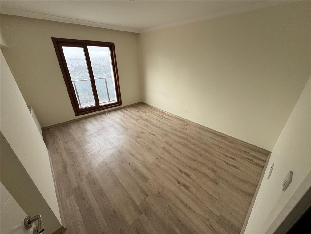 Altındağ Doğantepe Mahallesinde Site İçerisinde Geniş Balkonlu Manzaralı 3+1 Satılık Daire