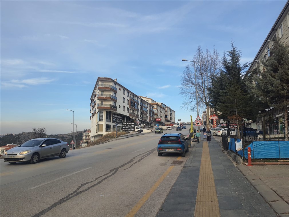 Altındağ Doğantepe Mahallesin'de Ana Cadde Üzeri 64 m² Geniş Vitrinli Kiralık Dükkan