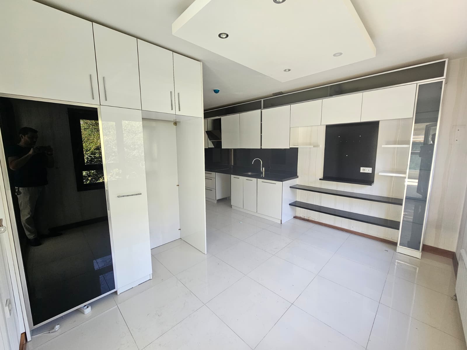 Pursaklar Aksoy VİP Konutları'nda Satılık 4+1 Lüks Daire 200m²