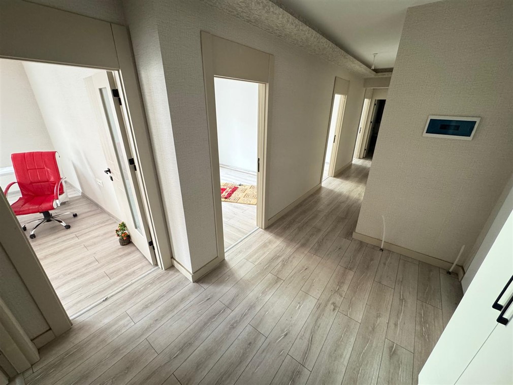 Altındağ Yıldıztepe Mahallesinde Cadde Üzeri Sıfır 3+1 Daire