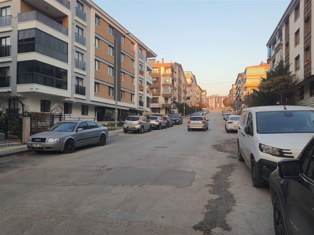 Altındağ Güneşevler Mahallesinde İşlek Caddede Asma Kata Uygun 37 m² Zemin Kat Kiralık Dükkan