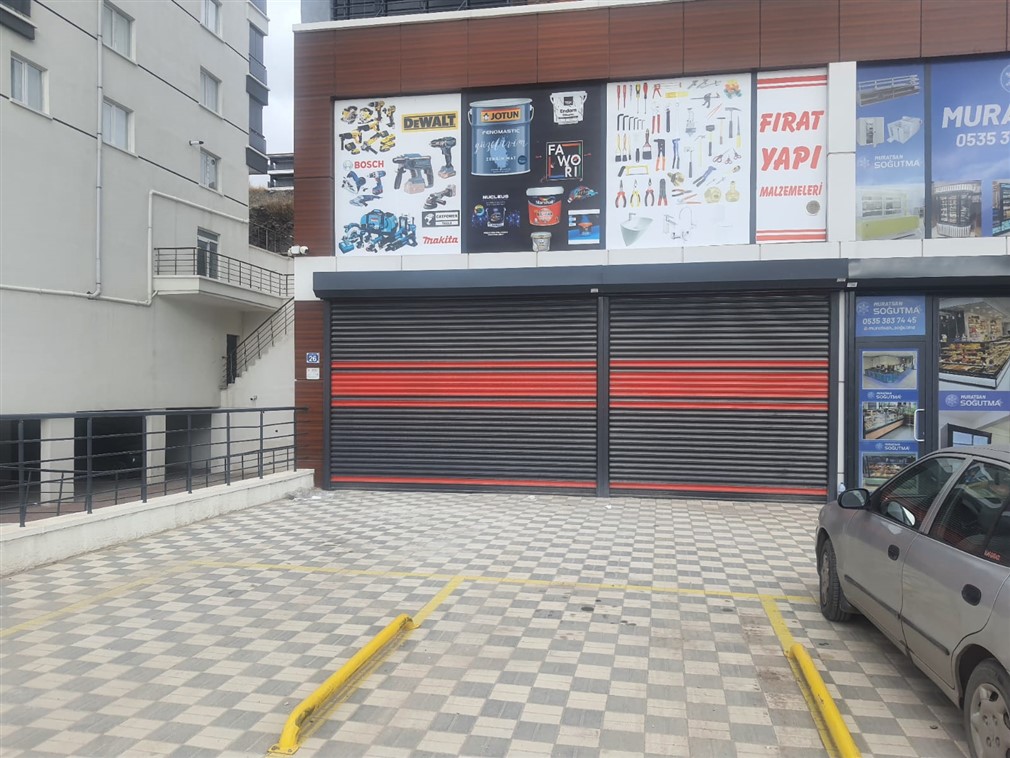 Altındağ Başpınar Mahallesi Ertuğrul Kocaer Caddesi  Üzeri 140 m² Yüksek Tavanlı Satılık Dükkan -Asma Kata Uygun