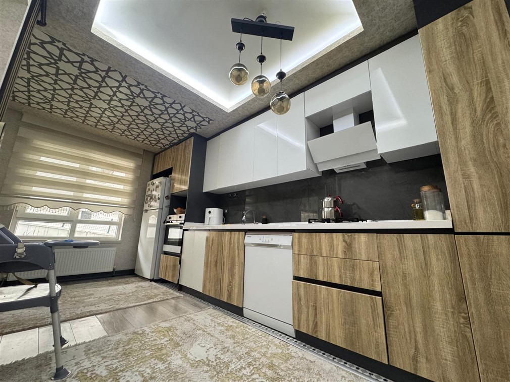Altındağ Yıldıztepe Mahallesinde Merkezi Konumda Masrafsız 3+1 Satılık Daire