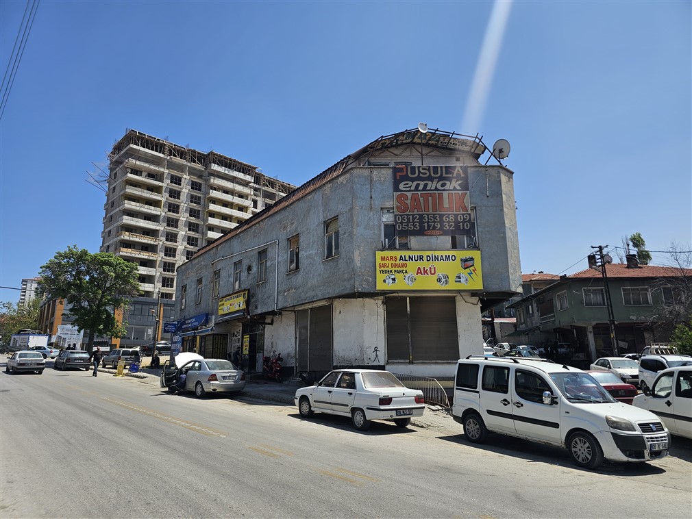 Altındağ Önder Mahallesi  Selçuk Caddesi Üzerinde  Yüksek Kira Getirili 158 m² Satılık  Arsası ve Binası