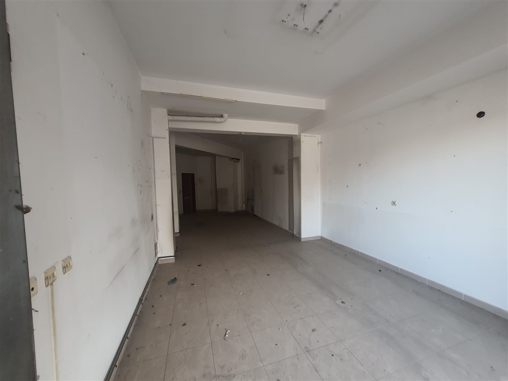 Altındağ Doğantepe Mahallesin'de Ana Cadde Üzeri 46 m² Geniş Vitrinli Kiralık Dükkan