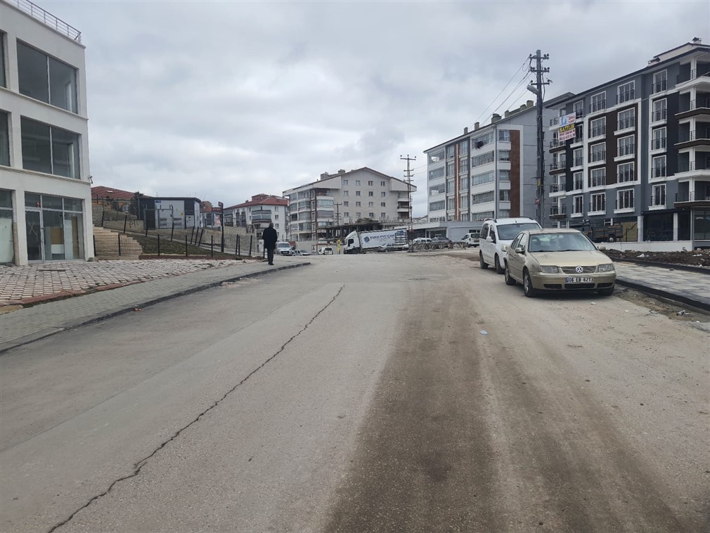Altındağ Başpınar Mahallesi'nde ilkokula yakın  3 Katlı, 360 m² Geniş Satılık Dükkan