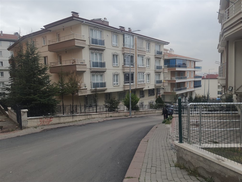 Altındağ Battalgazi Mahallesi'nde Zemin Kat, Baca Ruhsatlı, Geniş Vitrinli 65 m² Satılık Dükkan- Her İşe Uygun!