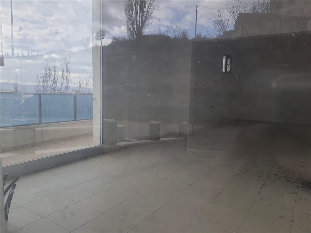 Altındağ Doğantepe Mahallesin'de Zemin Kat, Geniş Cepheli, 95 m² Satılık Dükkân