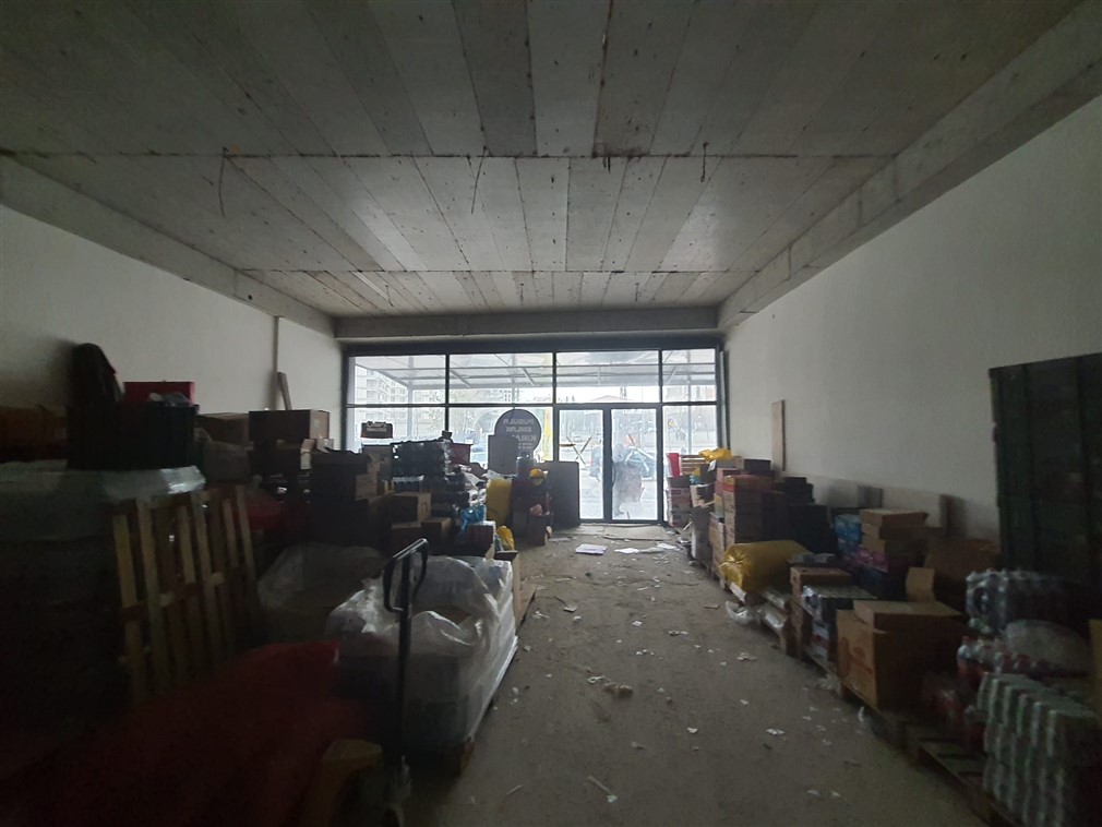 Altındağ Ulubey Mahallesin'de Yıldız Göbek'te 170 m² Geniş Vitrinli, İşlek Konumda Zemin Kat Kiralık Dükkan