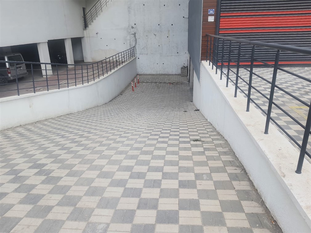 Altındağ Başpınar Mahallesi Ertuğrul Kocaer Caddesi  Üzeri 140 m² Yüksek Tavanlı Satılık Dükkan -Asma Kata Uygun