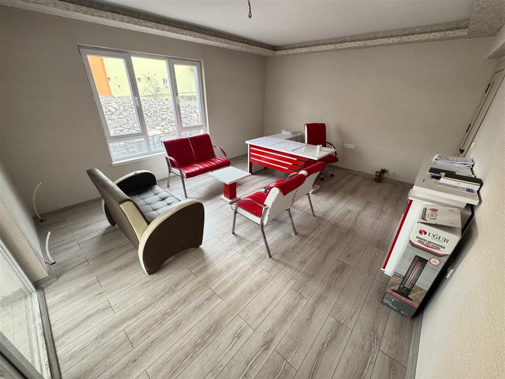 Altındağ Yıldıztepe Mahallesinde Cadde Üzeri Sıfır 3+1 Daire