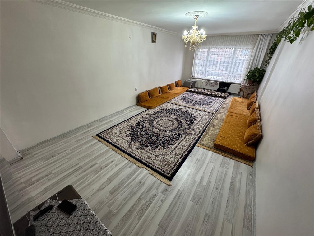Altındağ Yıldıztepe Mahallesinde Yıldız Göbekte 3+1 Satılık Daire