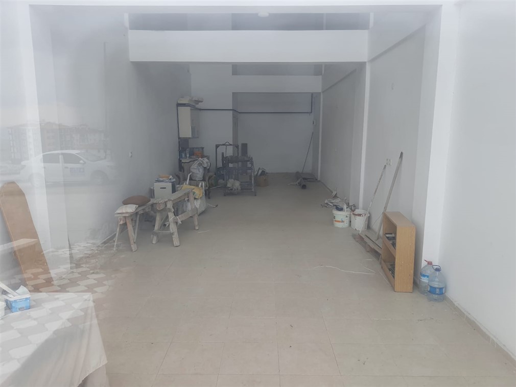 Altındağ Başpınar Mahallesi'nde ilkokula yakın  3 Katlı, 360 m² Geniş Satılık Dükkan