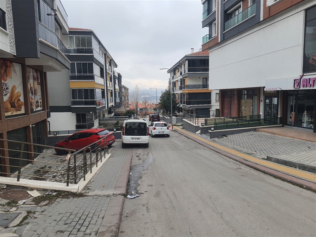 Altındağ Doğantepe Mahallesi  Ana Cadde Üzeri, Kurumsal Kiracılı, Zemin kat  102 m² Satılık Dükkan