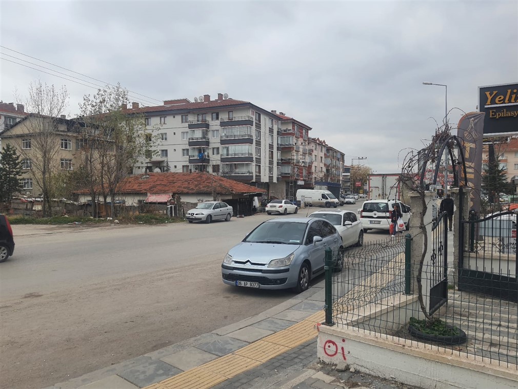 Altındağ Feridunçelik Mahallesi Ana Cadde Üzeri 610 m² Çelik Baca ve Yüksek Tavanlı Satılık Dükkan