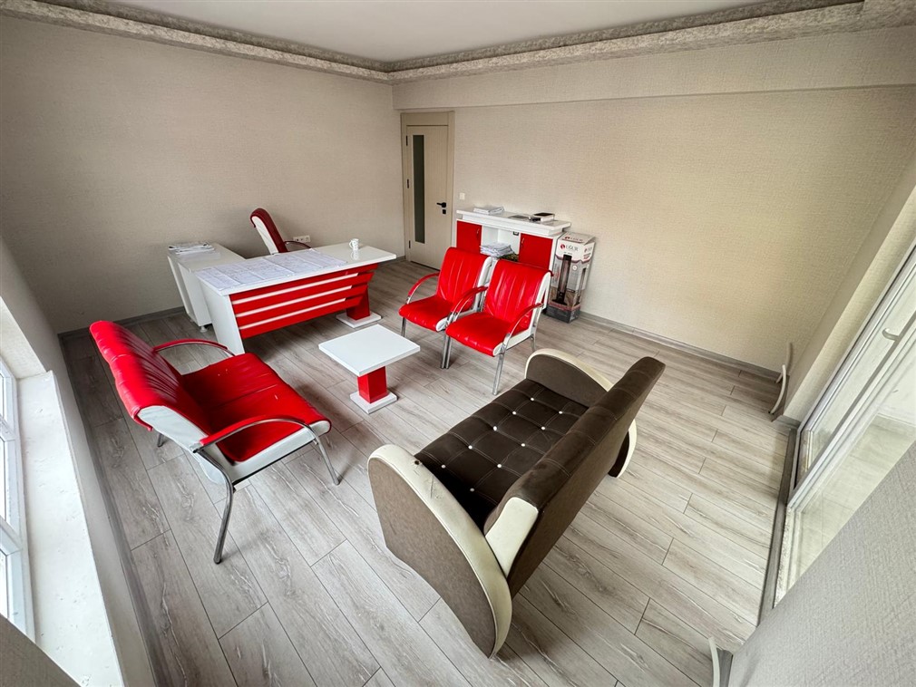 Altındağ Yıldıztepe Mahallesinde Cadde Üzeri Sıfır 3+1 Daire