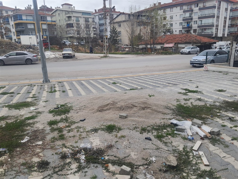 Altındağ Feridunçelik Mahallesi Ana Cadde Üzeri 610 m² Çelik Baca ve Yüksek Tavanlı Satılık Dükkan