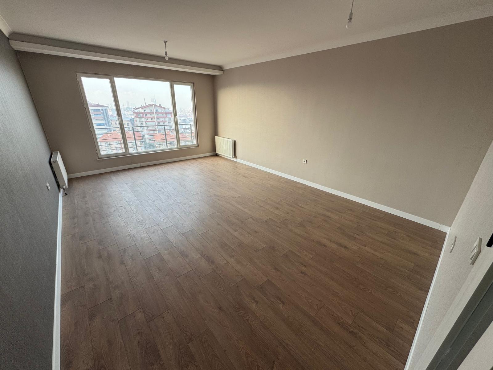 Ankara Altındağ Güneşevler Mahallesinde  Satılık 4+1 Daire