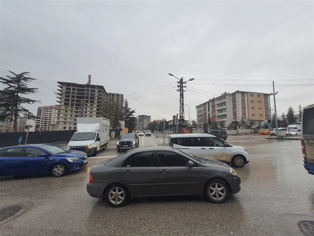 Altındağ Ulubey Mahallesin'de Yıldız Göbek'te 170 m² Geniş Vitrinli, İşlek Konumda Zemin Kat Kiralık Dükkan