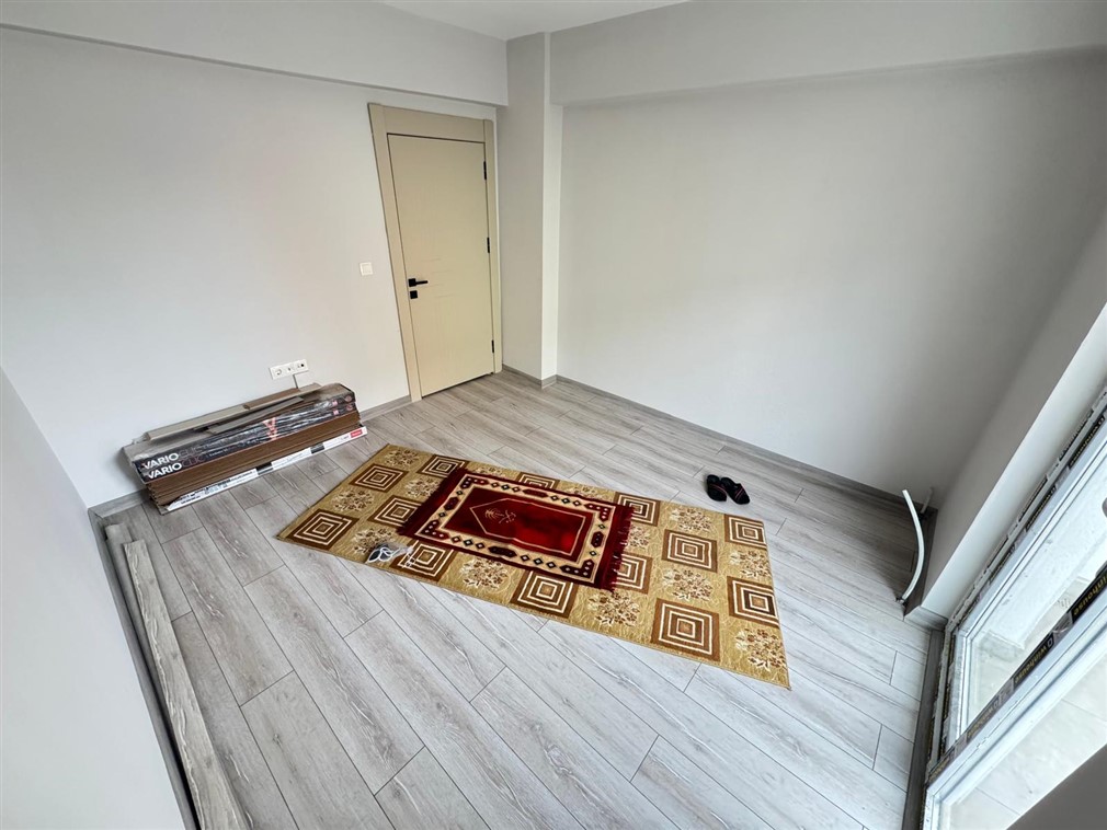 Altındağ Yıldıztepe Mahallesinde Cadde Üzeri Sıfır 3+1 Daire