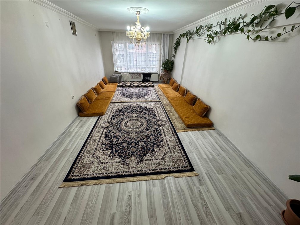 Altındağ Yıldıztepe Mahallesinde Yıldız Göbekte 3+1 Satılık Daire