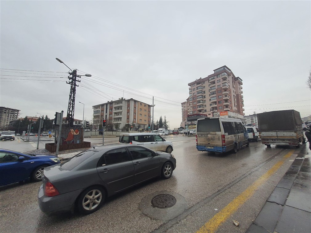 Altındağ Ulubey Mahallesin'de Yıldız Göbek'te 170 m² Geniş Vitrinli, İşlek Konumda Zemin Kat Kiralık Dükkan