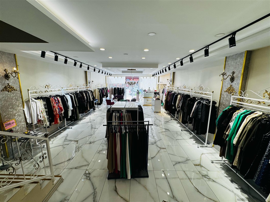 ALTINDAĞ GÜNEŞEVLERDE DEVREN SATILIK BUTİK 90K İNSTAGRAM TAKİPÇİLİ