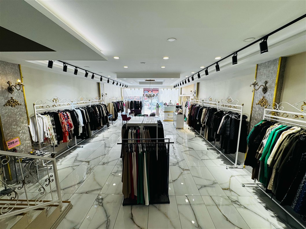 ALTINDAĞ GÜNEŞEVLERDE DEVREN SATILIK BUTİK 90K İNSTAGRAM TAKİPÇİLİ