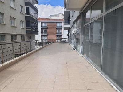 Altındağ Bostancık Caddesi'nde işlek konumda, Geniş Vitrinli 550 m² hazırda Yüksek Kira Getirili Satılık Dükkan