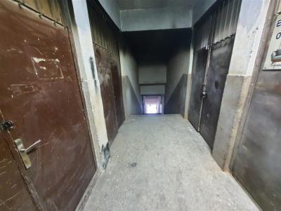 Altındağ Siteler Özdeş Sokak'ta Yüksek Tavanlı' Kolonsuz' Merdivenleri Geniş 2. Kat 180 M2  Satılık Dükkan