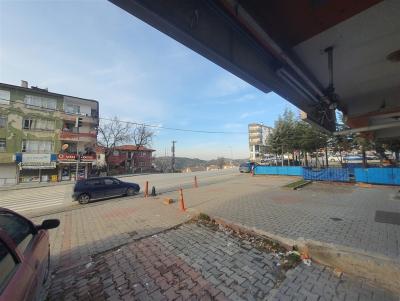 Altındağ Doğantepe Mahallesin'de Ana Cadde Üzeri 64 m² Geniş Vitrinli Kiralık Dükkan