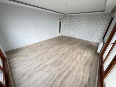 Altındağ Doğantepe Mahallesinde Site İçerisinde Geniş Balkonlu Manzaralı 3+1 Satılık Daire