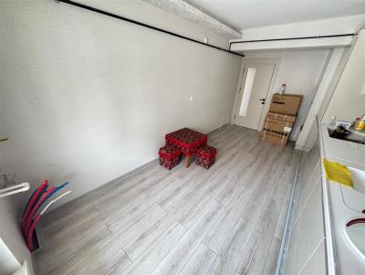 Altındağ Yıldıztepe Mahallesinde Cadde Üzeri Sıfır 3+1 Daire