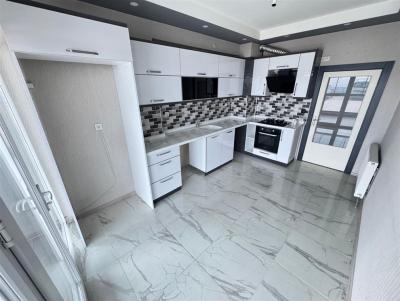 Altındağ Doğantepe Mahallesinde Site İçerisinde 3+1 Kiralık Daire