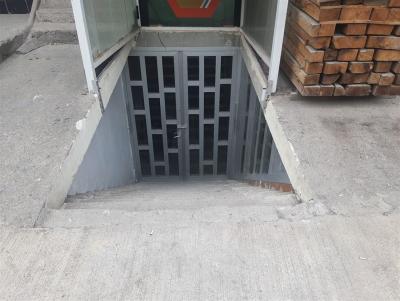 Altındağ Siteler Çamlıtepe Sokak'ta Bodrum Kat ,Arka Sokaktan Düz Giriş , Yüksek Tavanlı, 300 m² Satılık Dükkan