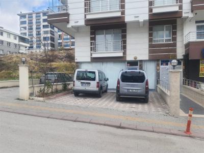 ALTINDAĞ DOĞANTEPE MAHALLESİNDE YÜKSEK TAVANLI, GENİŞ CEPHELİ, 90 m² ZEMİN KAT SATILIK DÜKKAN