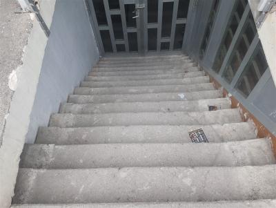 Altındağ Siteler Çamlıtepe Sokak'ta Bodrum Kat ,Arka Sokaktan Düz Giriş , Yüksek Tavanlı, 300 m² Satılık Dükkan