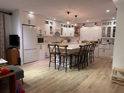 Pursaklar Sirkelide Prestijli 6+1 Villa/273 m² İskanlı / Kapalı Verandalı/Çamaşır Odalı/Yerden Isıtmalı /Toplamda 853 m² Satılık Villa