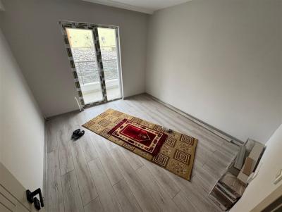 Altındağ Yıldıztepe Mahallesinde Cadde Üzeri Sıfır 3+1 Daire