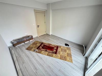 Altındağ Yıldıztepe Mahallesinde Cadde Üzeri Sıfır 3+1 Daire