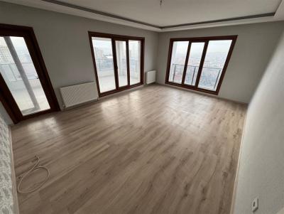 Altındağ Doğantepe Mahallesinde Site İçerisinde Geniş Balkonlu Manzaralı 3+1 Satılık Daire